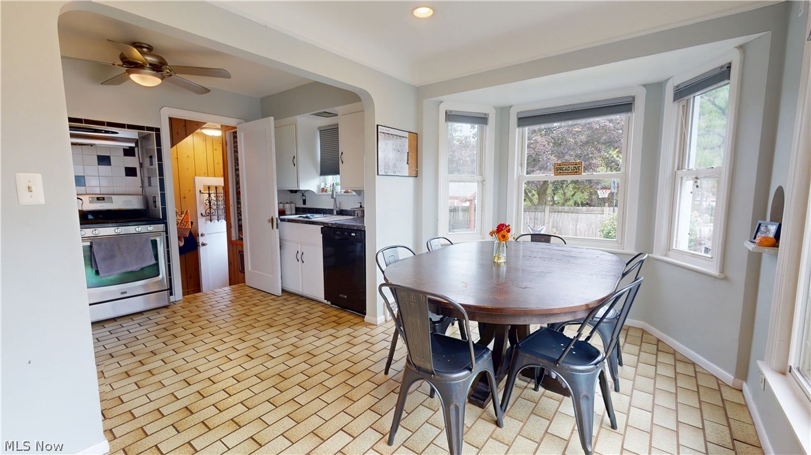 8423 Greenlawn Avenue Parma OH 44129