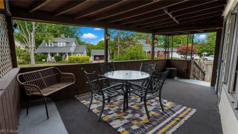 8423 Greenlawn Avenue Parma OH 44129