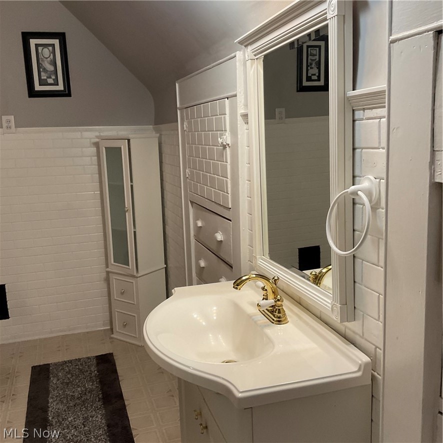 1926 Walnut Boulevard Ashtabula OH 44004