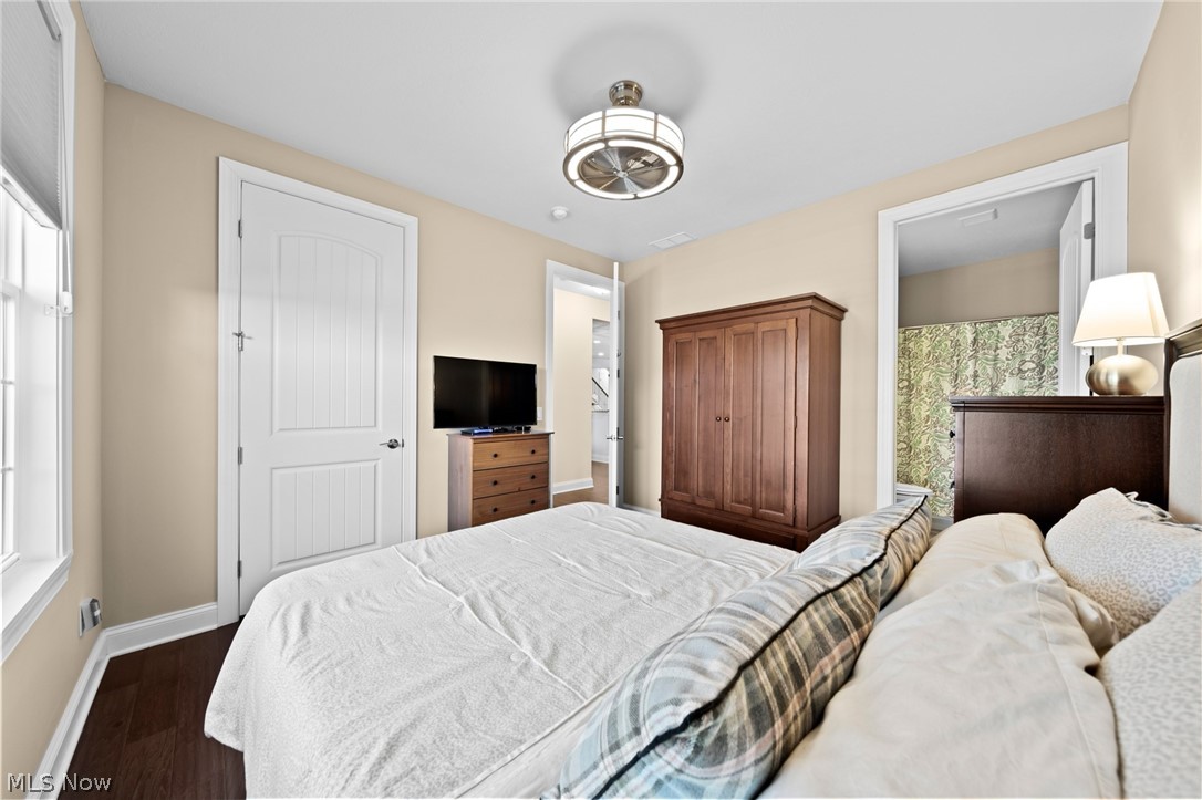 609 Burgess Circle Aurora OH 44202