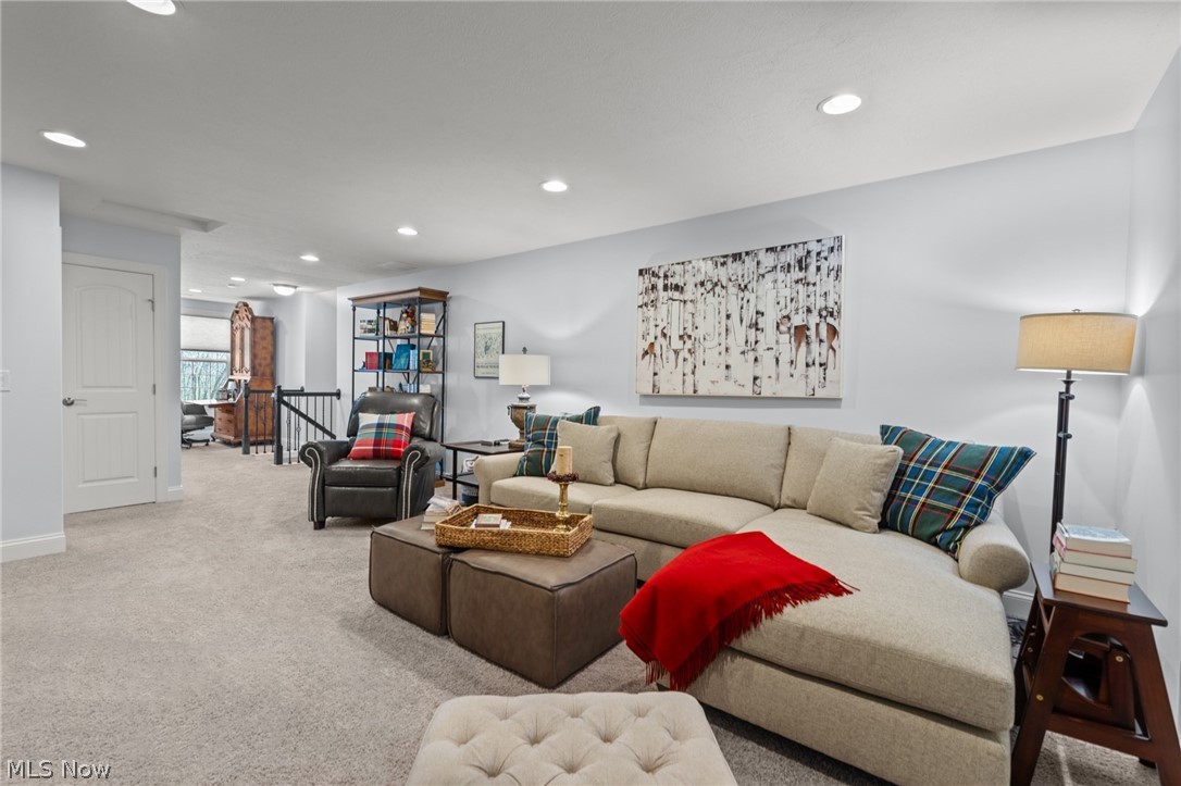 609 Burgess Circle Aurora OH 44202
