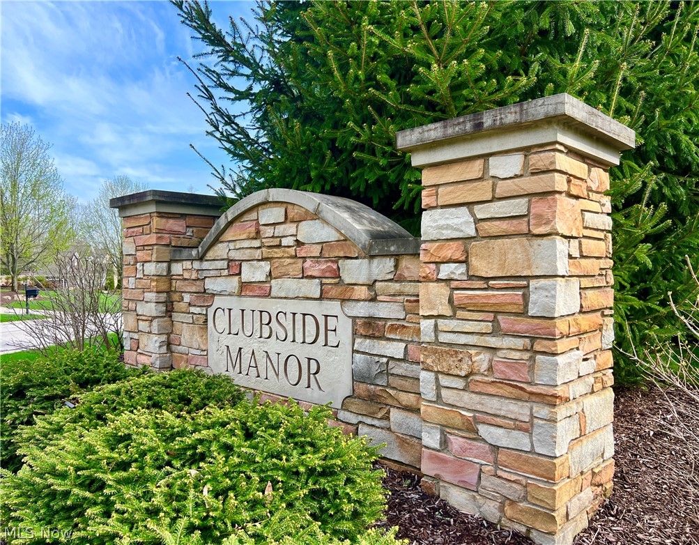 609 Burgess Circle Aurora OH 44202