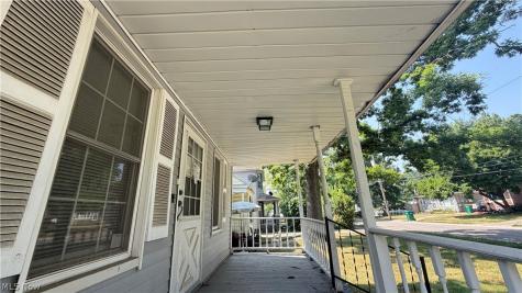 5221 Milo Avenue Maple Heights OH 44137