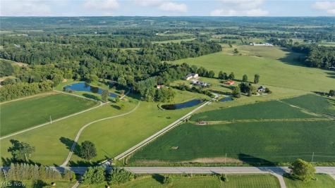 3932 Columbus Road Wooster OH 44691