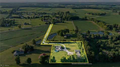 3932 Columbus Road Wooster OH 44691