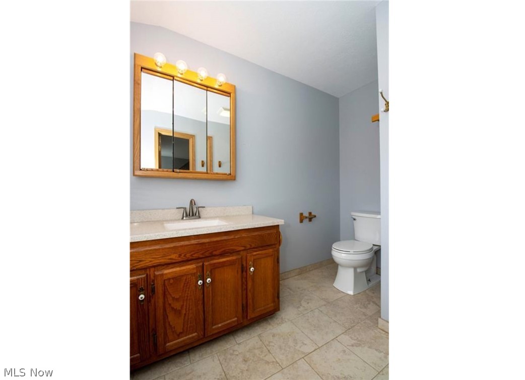 3932 Columbus Road Wooster OH 44691