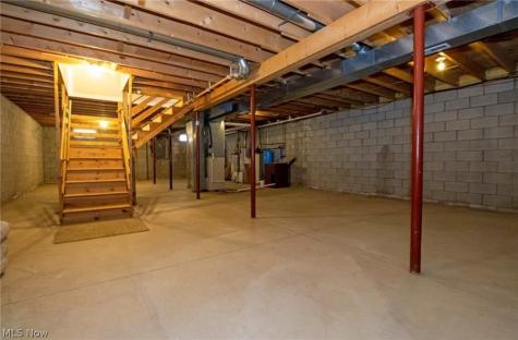3932 Columbus Road Wooster OH 44691
