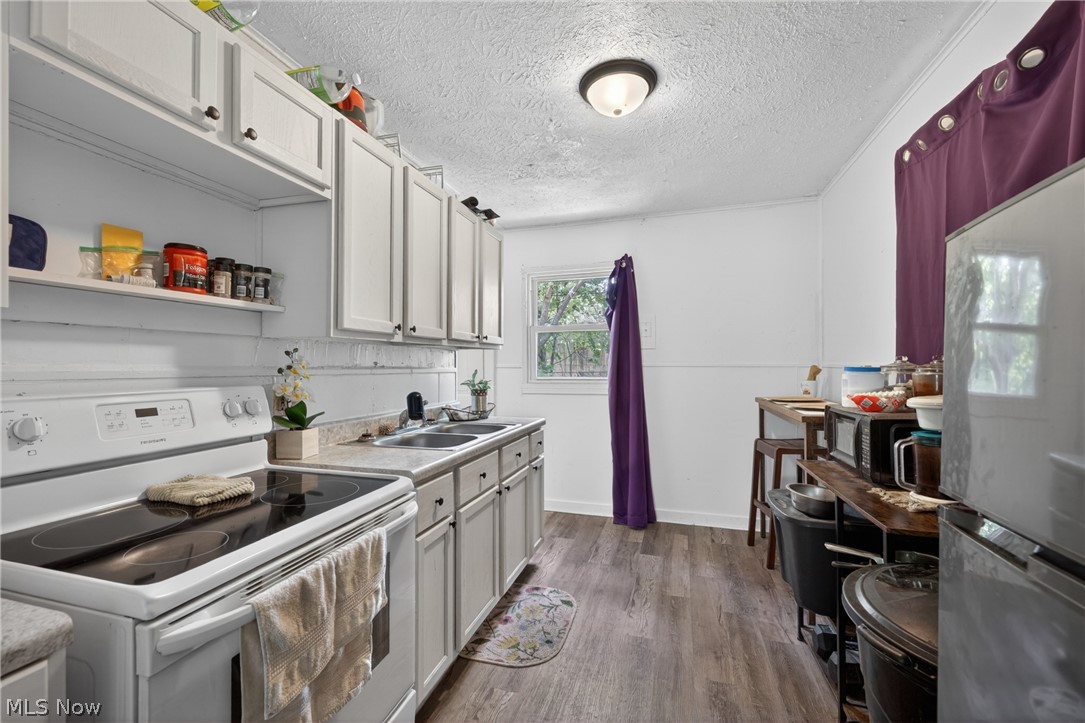 1276 Frederick Boulevard Akron OH 44320