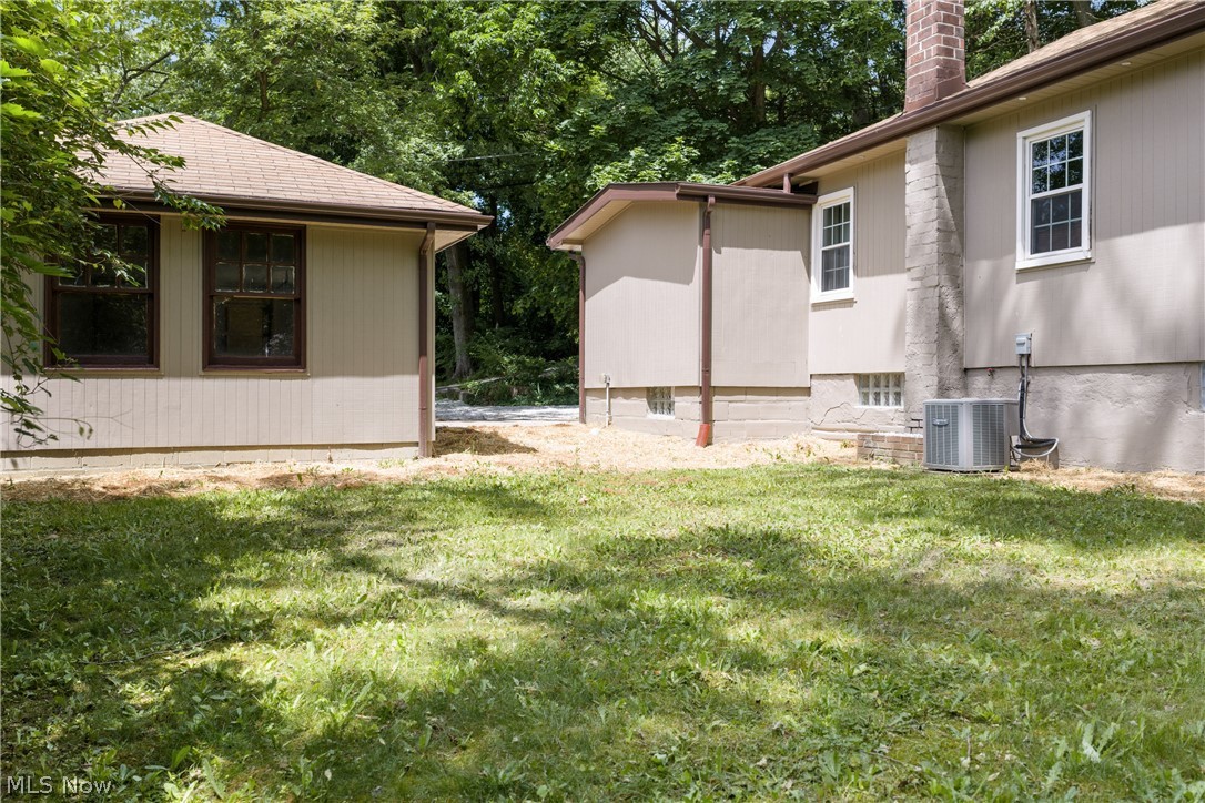 206 Lakota Avenue Portage Lakes OH 44319