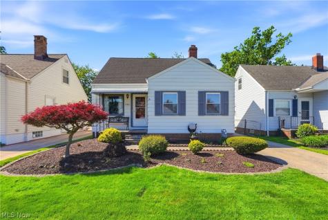 1303 Clearview Avenue Parma OH 44134