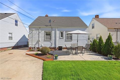 1303 Clearview Avenue Parma OH 44134