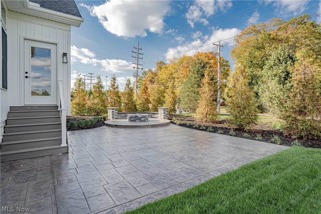 6461 N Cobblestone Road Mayfield Village OH 44143