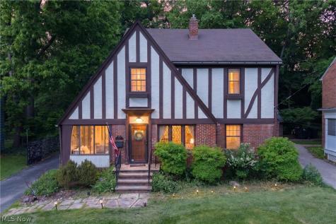 3605 Meadowbrook Boulevard University Heights OH 44118