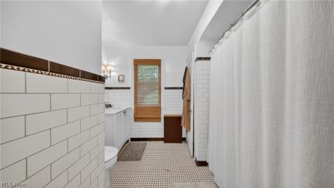 3605 Meadowbrook Boulevard University Heights OH 44118