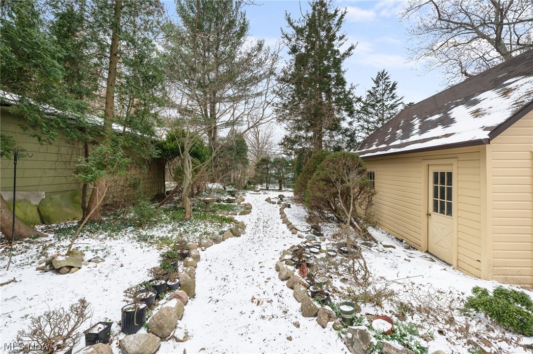 2010 E 226th Street Euclid OH 44117