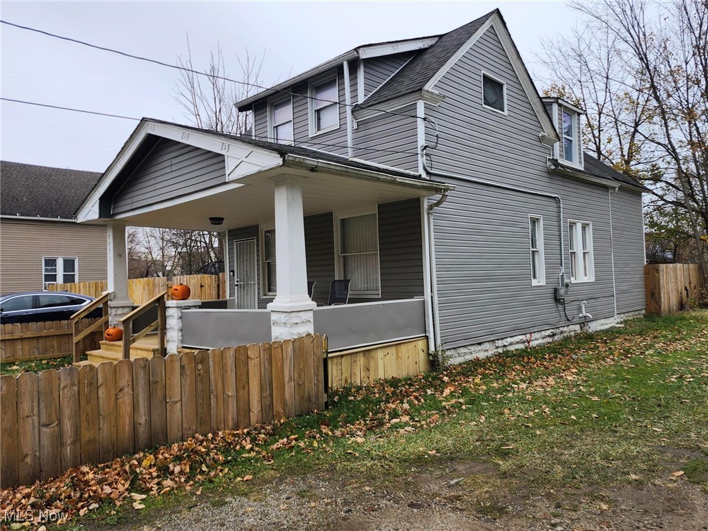 5997 Engel Avenue Cleveland OH 44127