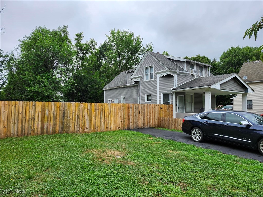 5997 Engel Avenue Cleveland OH 44127