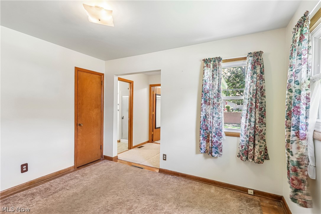 2758 Shellhart Road Norton OH 44203