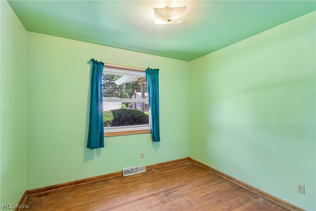 2758 Shellhart Road Norton OH 44203