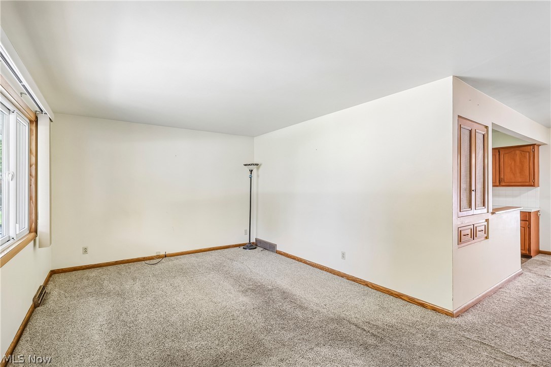 2758 Shellhart Road Norton OH 44203