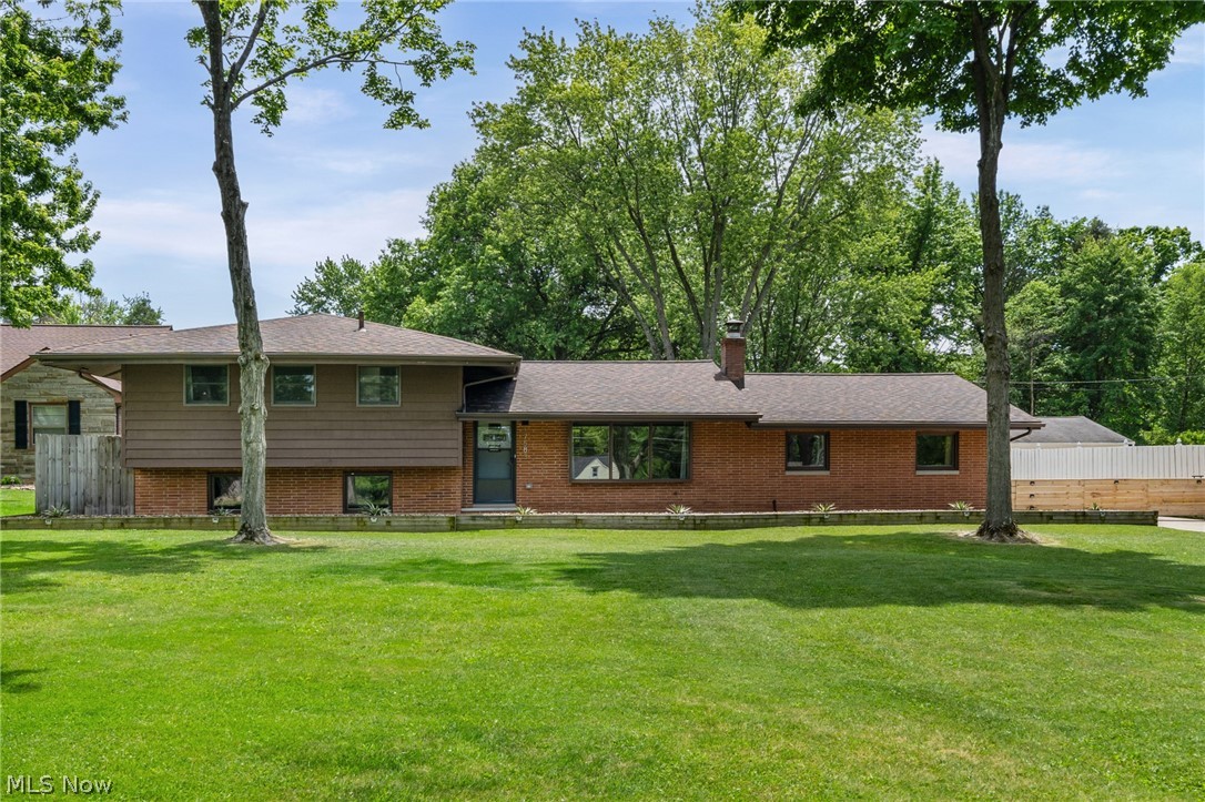 Strongsville OH, 17583 Shurmer Road
