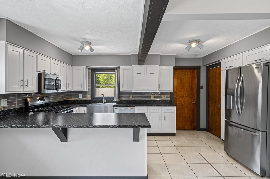 17583 Shurmer Road Strongsville OH 44136