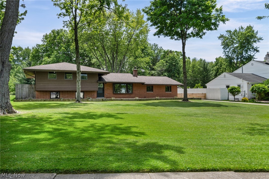 17583 Shurmer Road Strongsville OH 44136