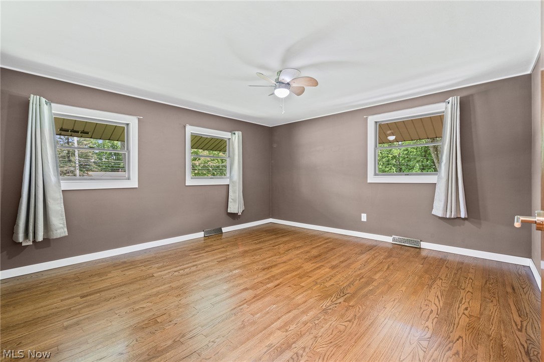 17583 Shurmer Road Strongsville OH 44136
