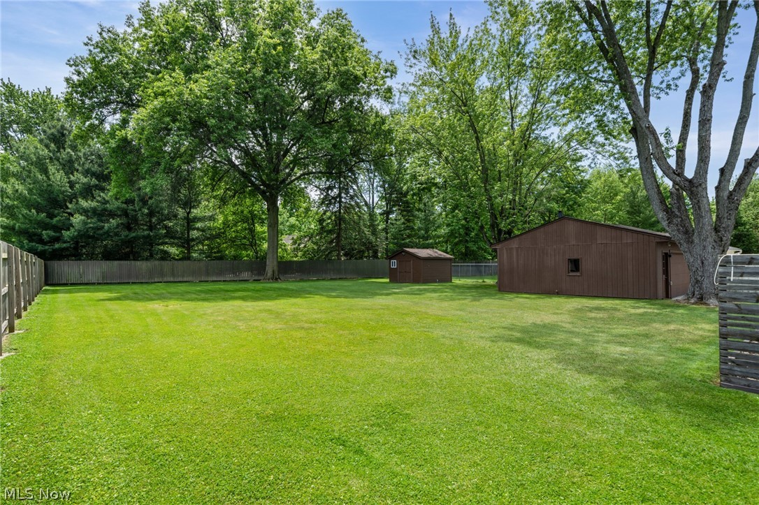 17583 Shurmer Road Strongsville OH 44136