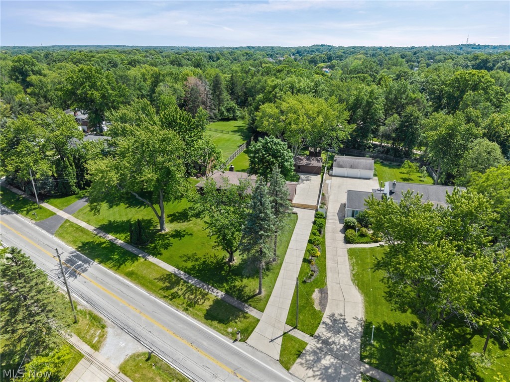 17583 Shurmer Road Strongsville OH 44136