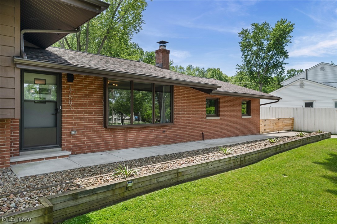 17583 Shurmer Road Strongsville OH 44136