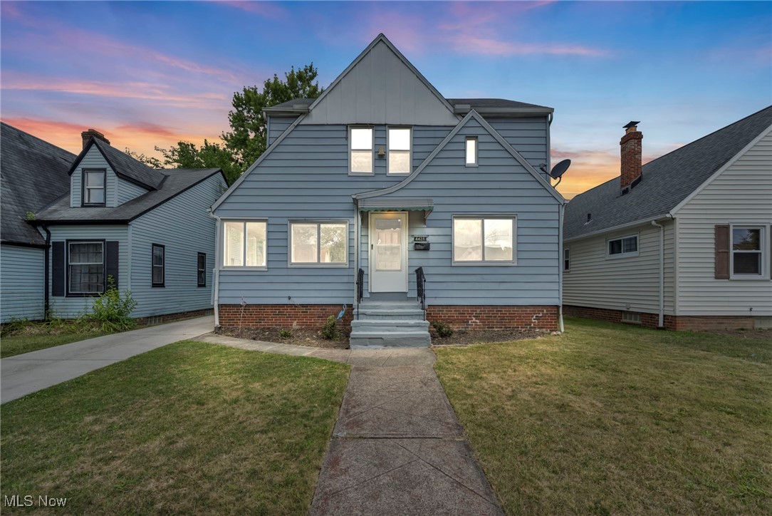 4428 Ingleside Road Cleveland OH 44128