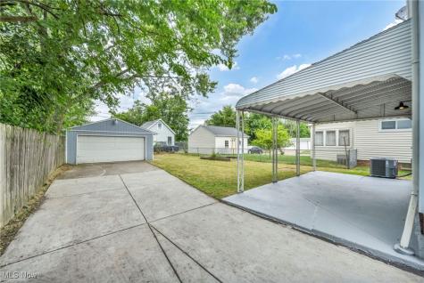 4428 Ingleside Road Cleveland OH 44128