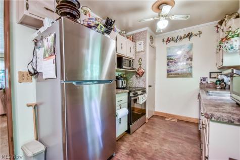 464 Hickory Lane Painesville OH 44077