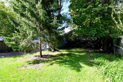 2656 S Taylor Road Cleveland Heights OH 44118