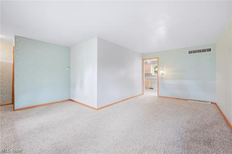 1889 Lancaster Drive Youngstown OH 44511