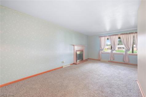 1889 Lancaster Drive Youngstown OH 44511