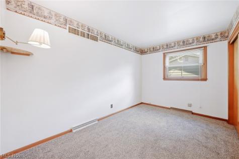 1889 Lancaster Drive Youngstown OH 44511