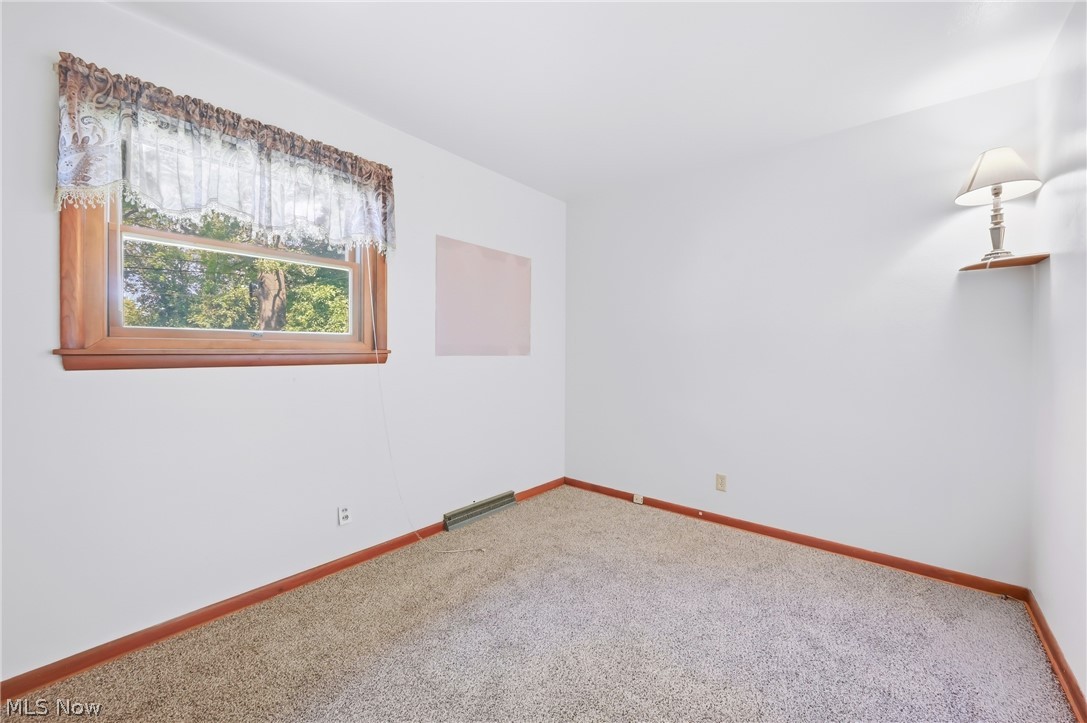 1889 Lancaster Drive Youngstown OH 44511