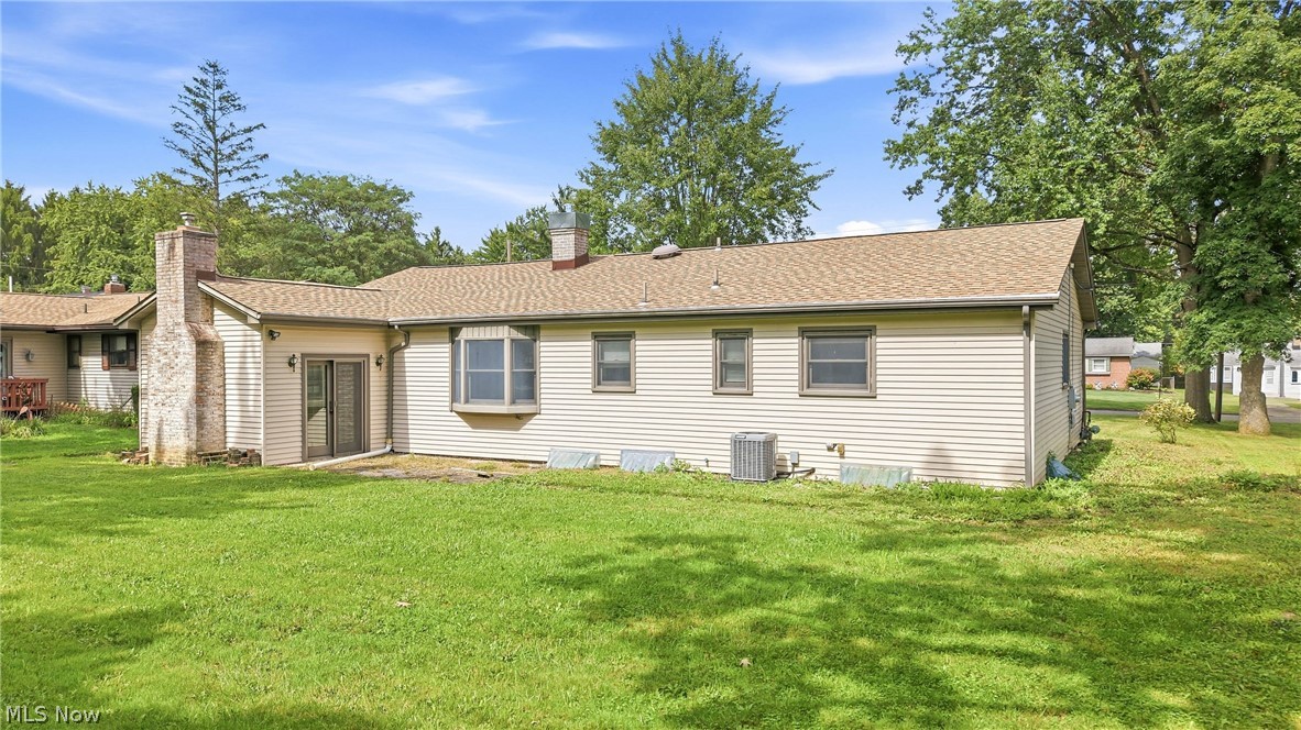 1889 Lancaster Drive Youngstown OH 44511