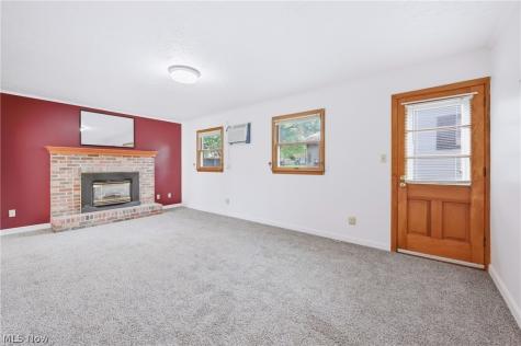 1889 Lancaster Drive Youngstown OH 44511