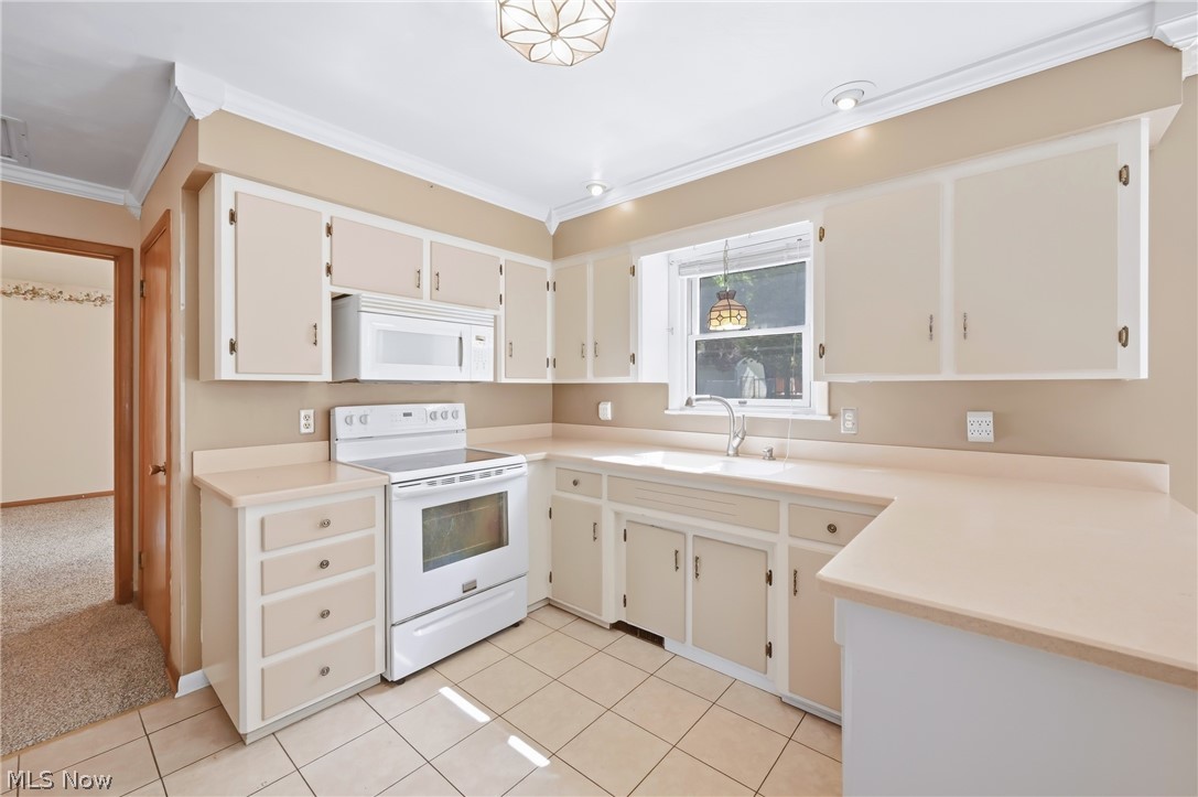1889 Lancaster Drive Youngstown OH 44511