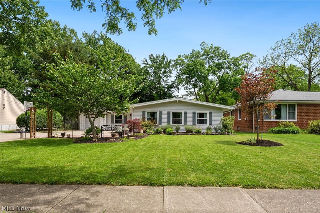 8975 Lindberg Boulevard Olmsted Falls OH 44138