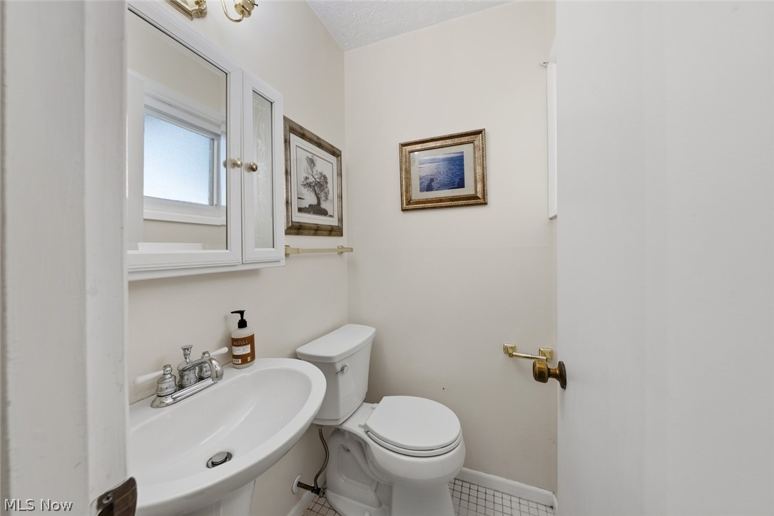 8975 Lindberg Boulevard Olmsted Falls OH 44138
