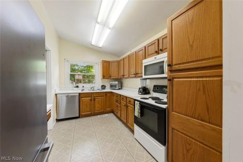 8975 Lindberg Boulevard Olmsted Falls OH 44138
