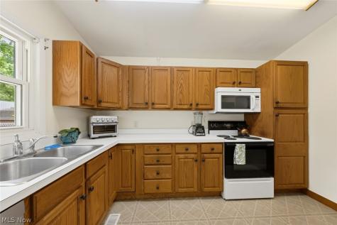 8975 Lindberg Boulevard Olmsted Falls OH 44138