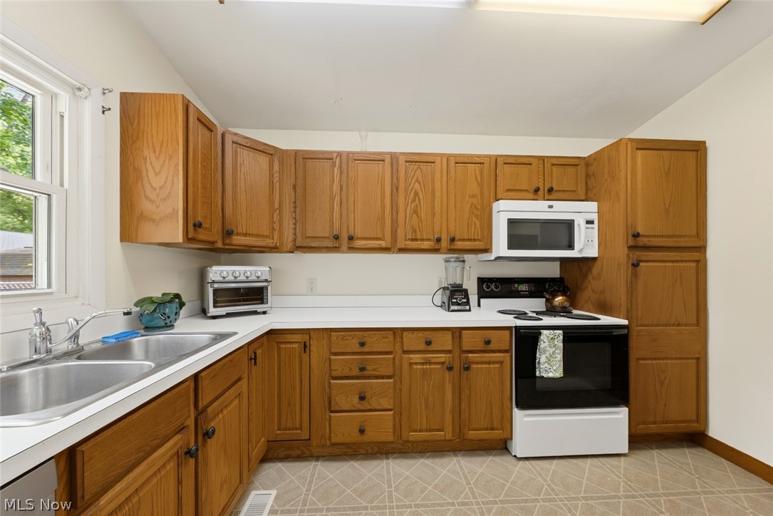 8975 Lindberg Boulevard Olmsted Falls OH 44138