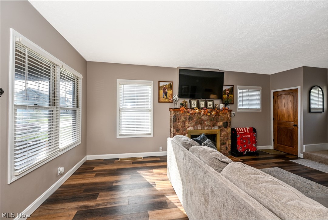 333 S Silver Street Louisville OH 44641