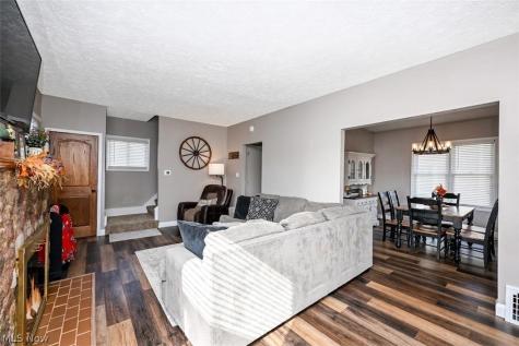 333 S Silver Street Louisville OH 44641