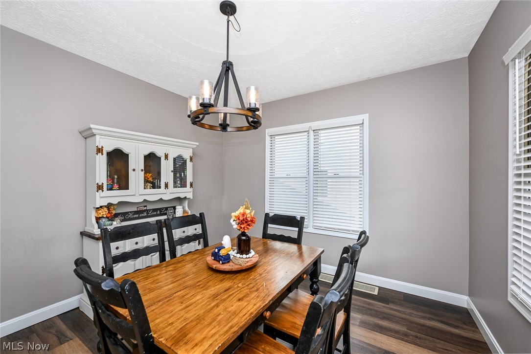 333 S Silver Street Louisville OH 44641
